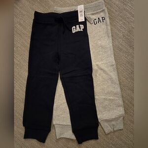 NEW! GAP Kids Dual Pack Navy and Gray Jogger Sweatpants ( Sz: 5yrs)
